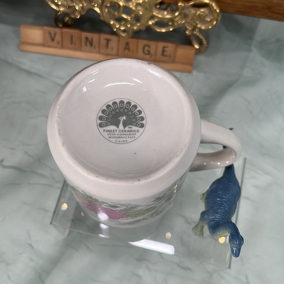 Finest Ceramics Floral Pink Roses and Green Leaves Vintage Mug - Picture 6 of 7